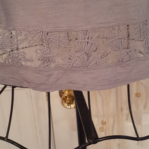 Top - Picture 3 of 4